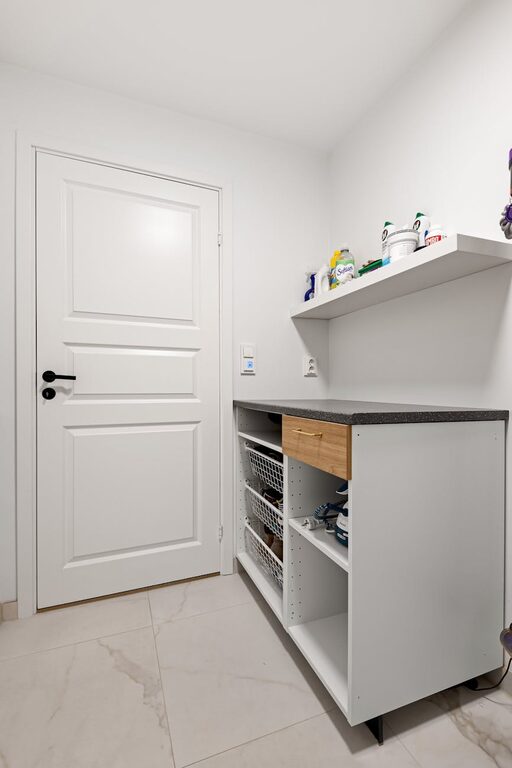 Small Space Storage Ideas That Actually Work